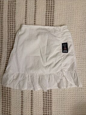 H&M Women’s White Eyelet Ruffle Mini Skirt